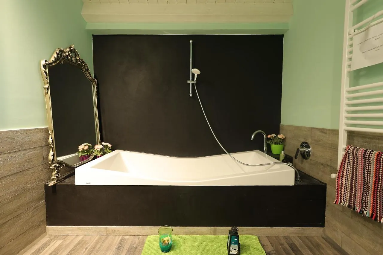 Hotel La Stanza dei Colori Aci Bonaccorsi