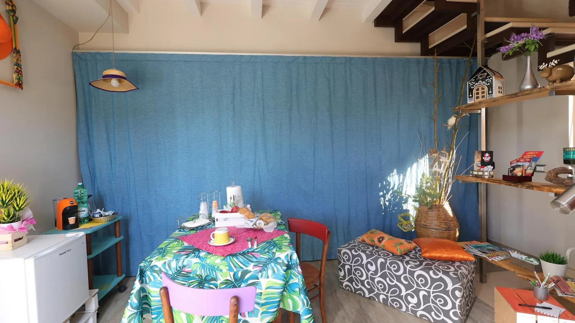 Hotel La Stanza dei Colori Aci Bonaccorsi Italia